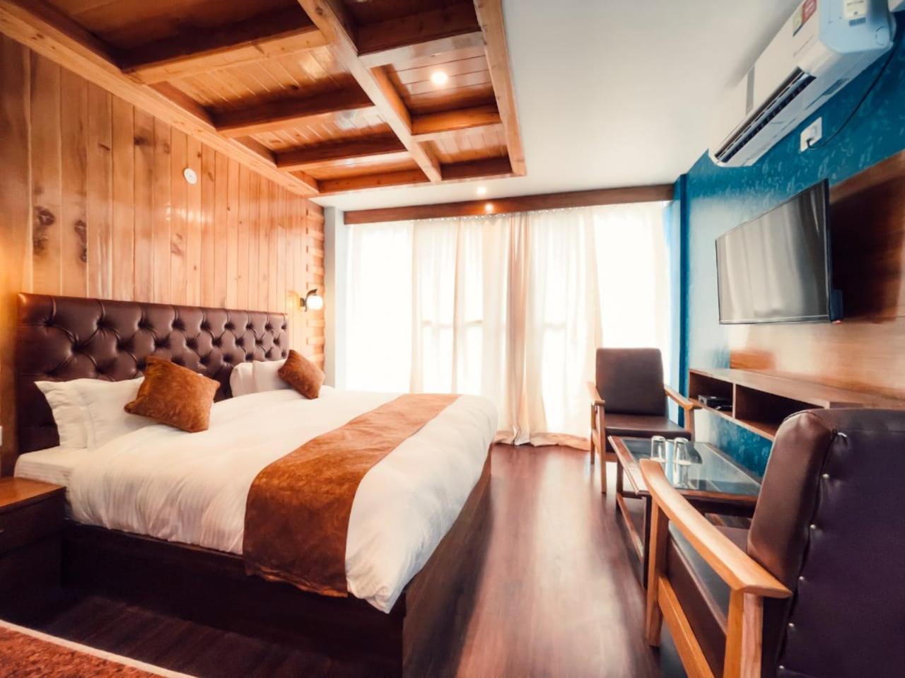 Tata Vista Resort Mall Road Manali - Centrally Heated & Air Cooled Luaran gambar