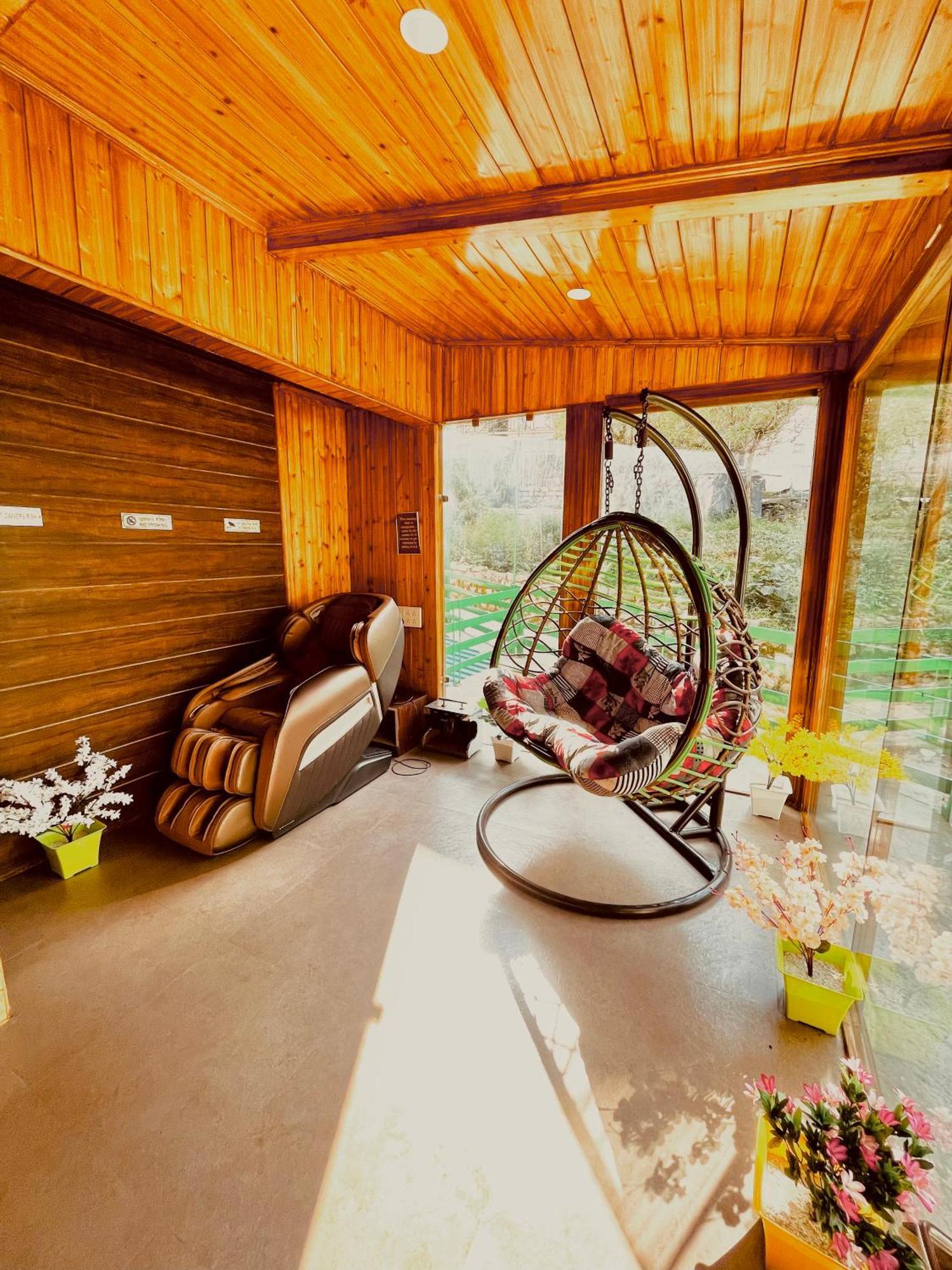 Tata Vista Resort Mall Road Manali - Centrally Heated & Air Cooled Luaran gambar