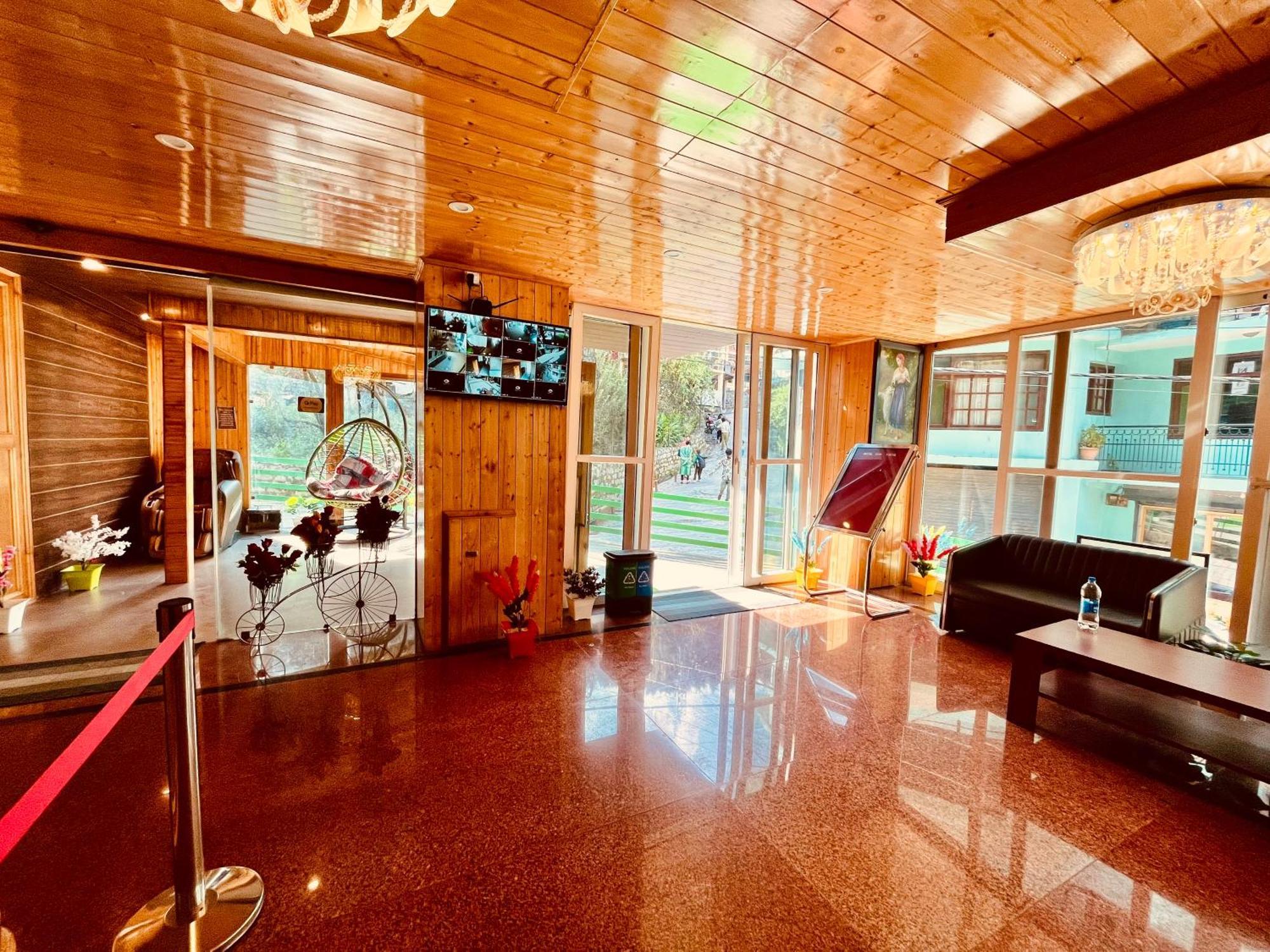 Tata Vista Resort Mall Road Manali - Centrally Heated & Air Cooled Luaran gambar