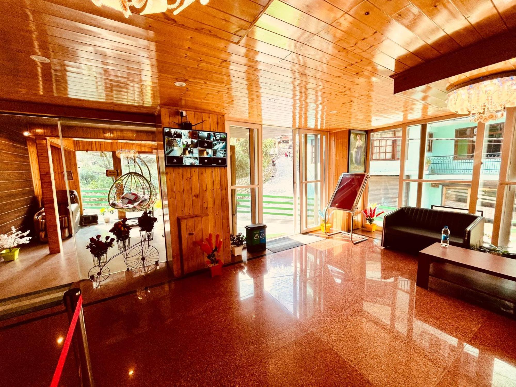 Tata Vista Resort Mall Road Manali - Centrally Heated & Air Cooled Luaran gambar